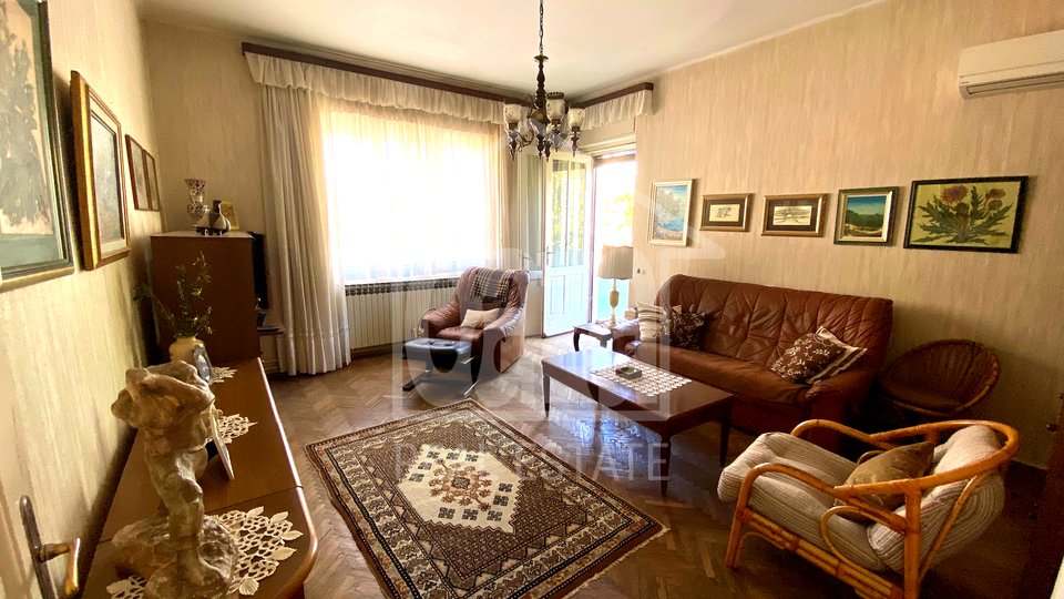 House, 200 m2, For Sale, Rijeka - Trsat