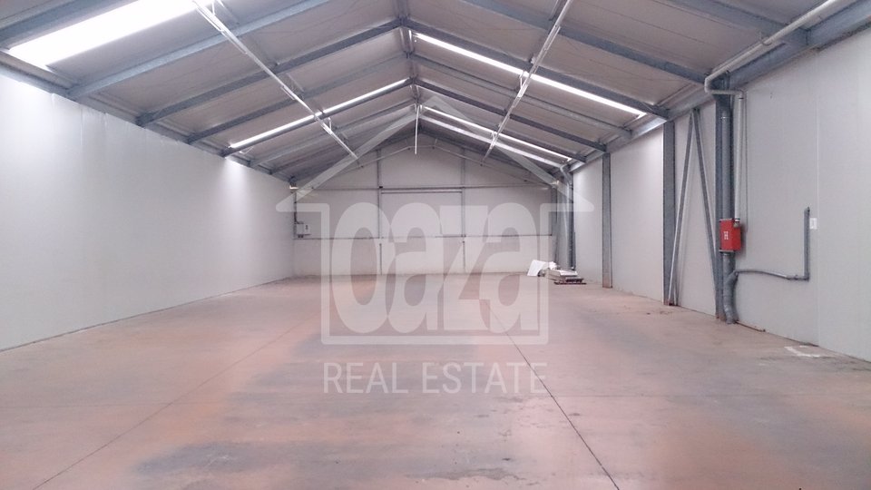 Commercial Property, 410 m2, For Rent, Rijeka - Škurinje