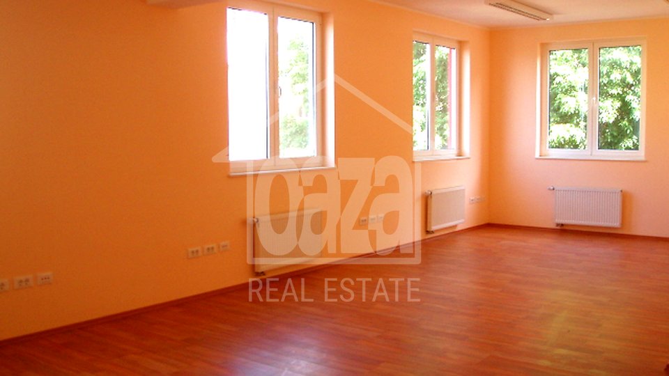 Commercial Property, 86 m2, For Rent, Rijeka - Centar