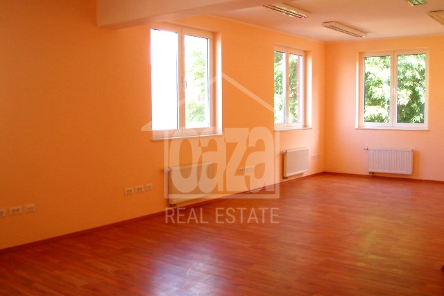 Commercial Property, 168 m2, For Rent, Rijeka - Centar