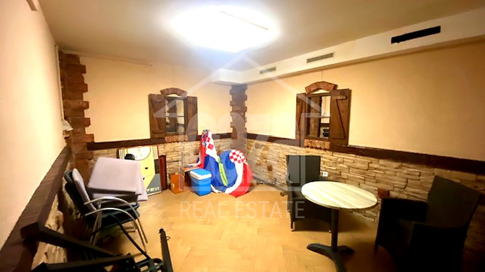 Commercial Property, 120 m2, For Rent, Rijeka - Donja Drenova