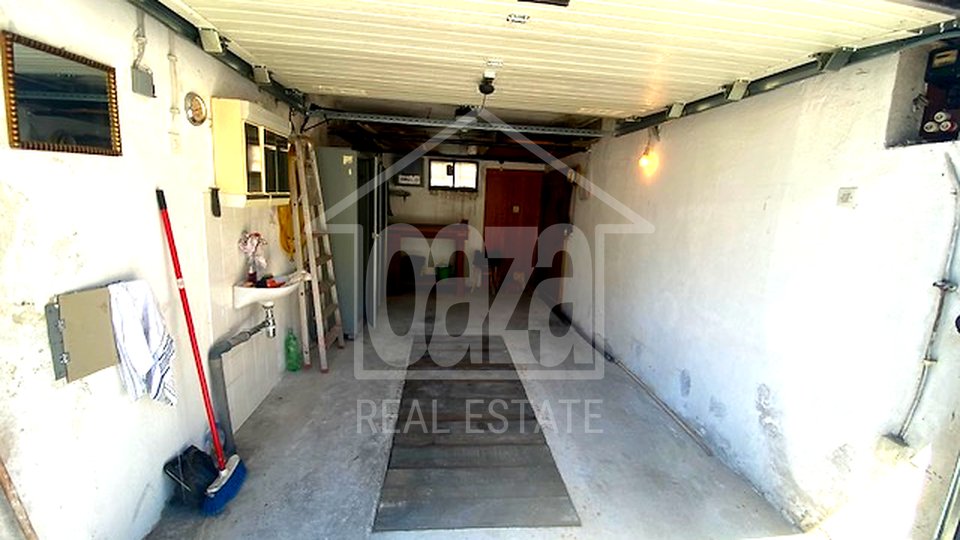 Garage, 17 m2, For Rent, Rijeka - Kozala