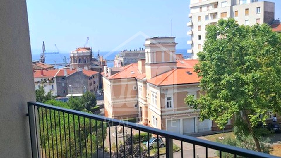 Rijeka - center, luxurious two-story apartment of 103m2