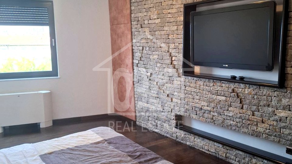 Rijeka - center, luxurious two-story apartment of 103m2