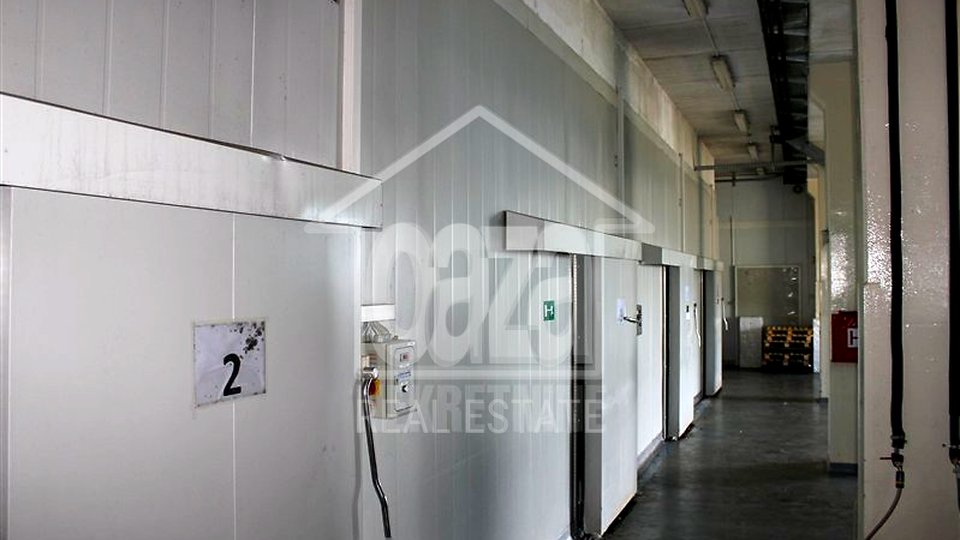 Uffici, 1800 m2, Vendita, Matulji