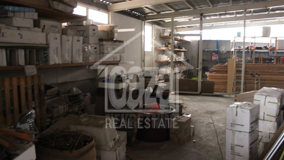 Commercial Property, 230 m2, For Sale, Rijeka - Srdoči