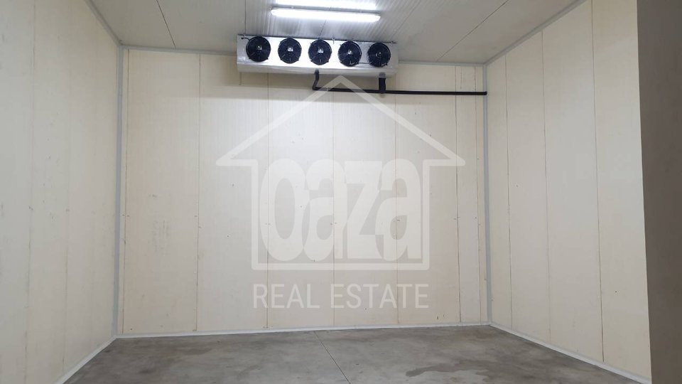 Commercial Property, 362 m2, For Rent, Rijeka - Marinići