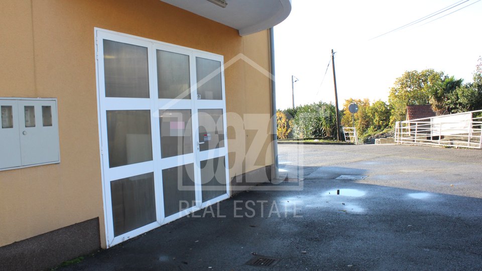 Commercial Property, 135 m2, For Rent, Rijeka - Zamet