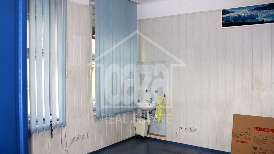 Commercial Property, 115 m2, For Rent, Rijeka - Centar