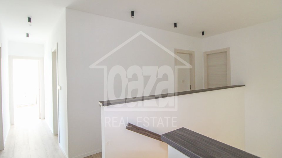 House, 330 m2, For Sale, Kostrena
