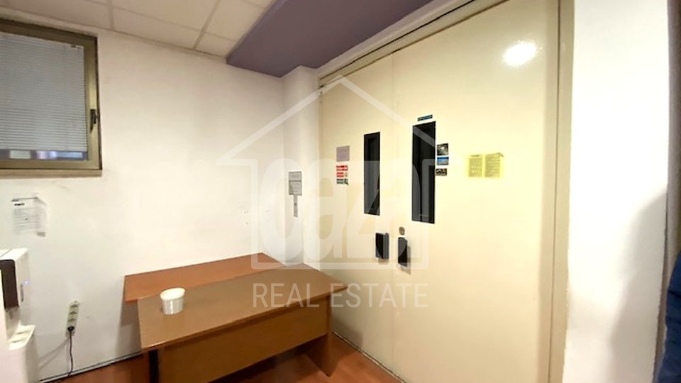Commercial Property, 1666 m2, For Rent, Rijeka - Centar