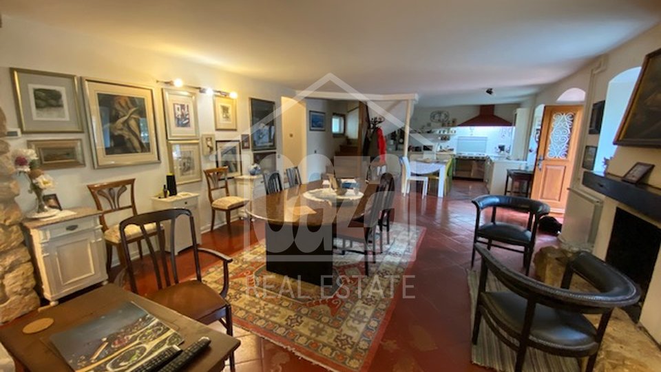 House, 250 m2, For Sale, Kostrena