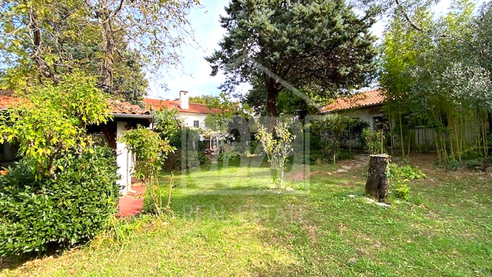House, 250 m2, For Sale, Kostrena