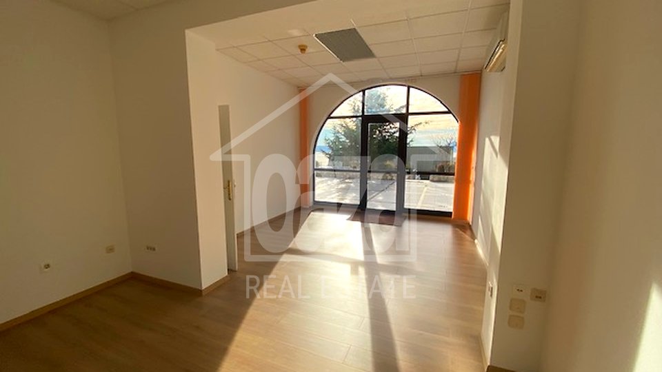 Donja Drenova, prizemlje poslovne zgrade 230 m2