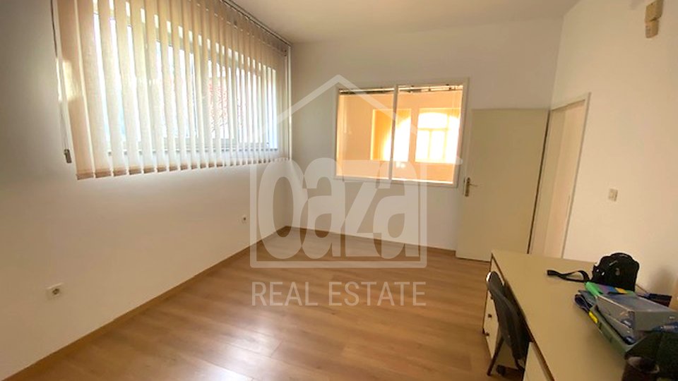 Donja Drenova, prizemlje poslovne zgrade 230 m2