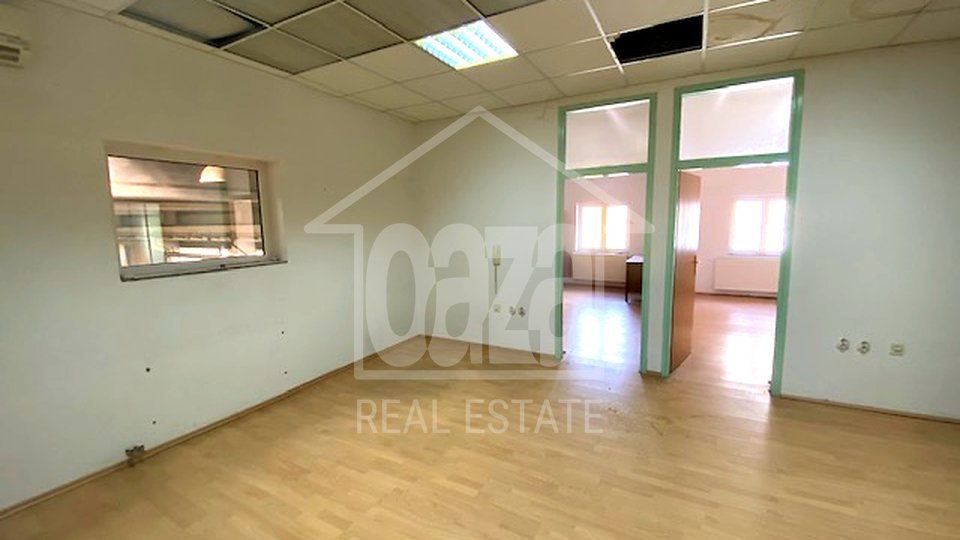 Commercial Property, 200 m2, For Rent, Kukuljanovo
